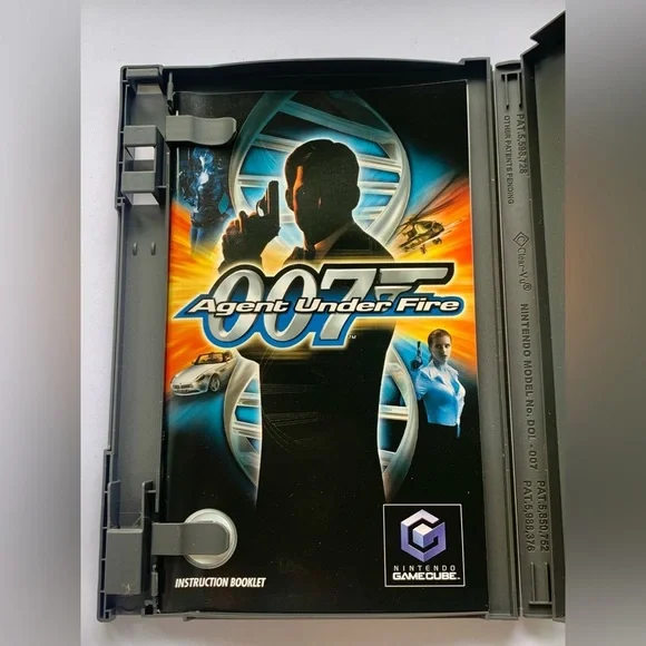 007: Agent Under Fire GameCube Game - CIB - Picture 4 of 4